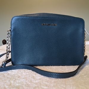 Michael Kors Jet Set Crossgrain Leather Bag